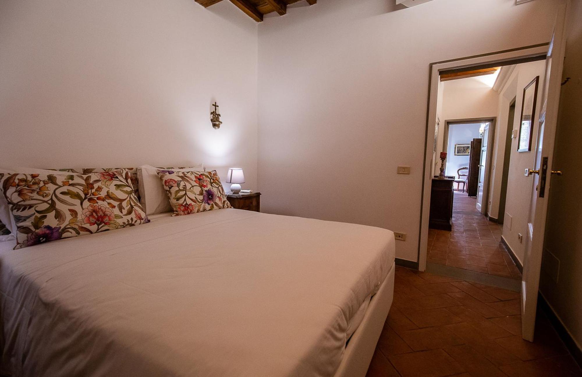 Acacia Firenze - Adelfa Apartment ภายนอก รูปภาพ